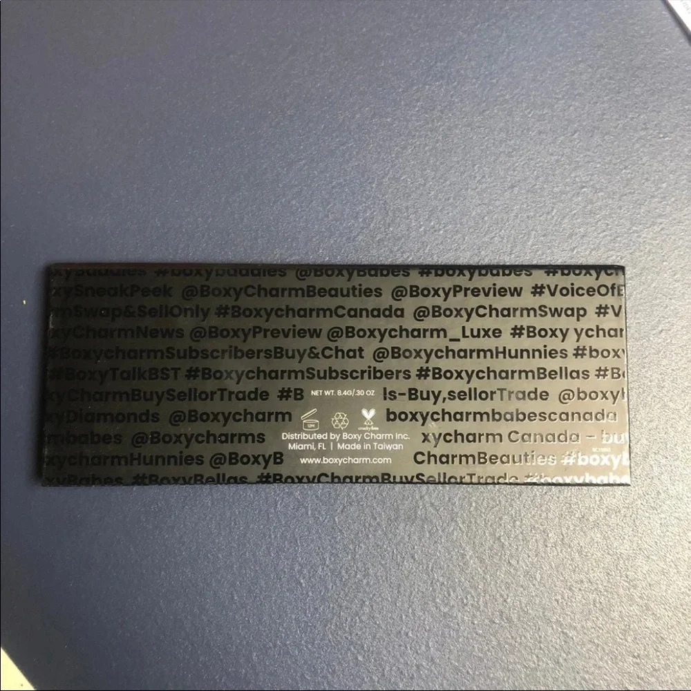NWOT Boxycharm Hello Charmer Eyeshadow Palette